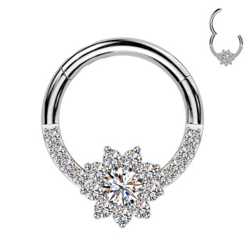 Piercing Orecchio a Cerchio Fiore