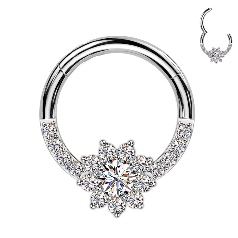 Piercing Orecchio a Cerchio Fiore