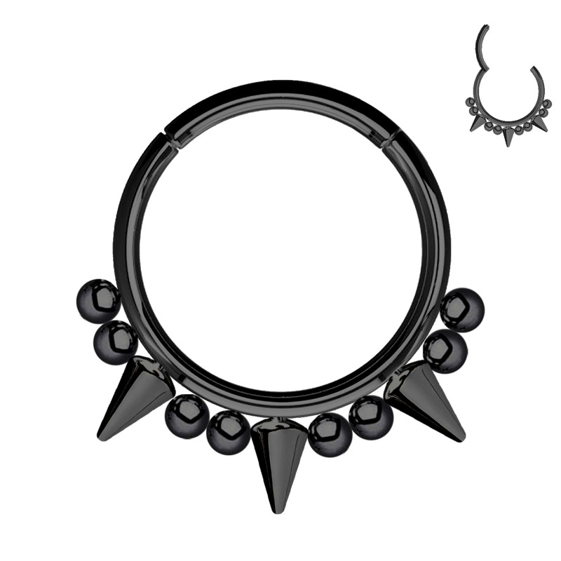 Piercing a Cerchio con Borchie e Palline